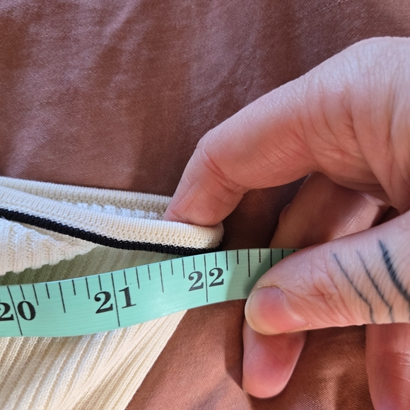 🥳HOST PICK🥳 Massimo Dutti | Contrast Knit Tank Top, Size L - Picture 7 of 7